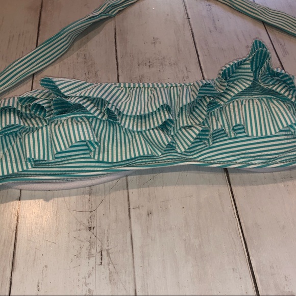 Jessica Simpson 'Seersucker' Ruffle Bikini. - Picture 3 of 12